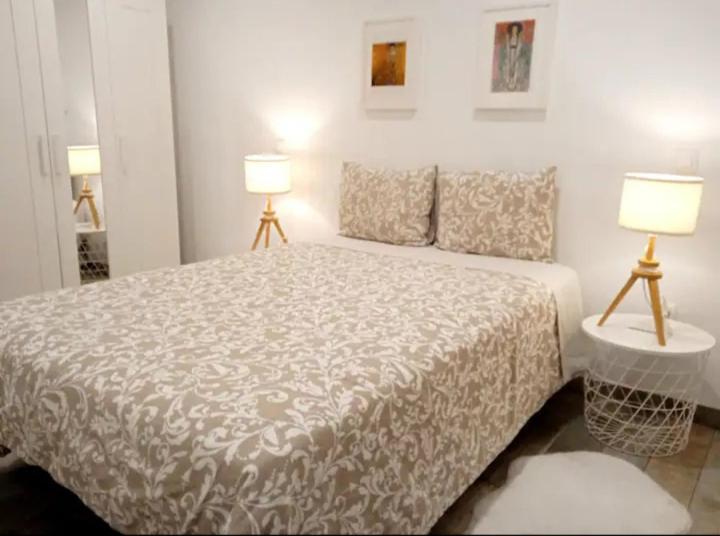 Piso A Parada De Atocha, Amplio Y Luminoso Apartamento Madri